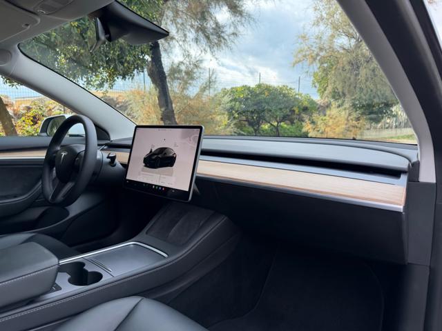 TESLA Model 3 PERFORMANCE NAVI+PELLE+PINZE ROSSE+SPOILER