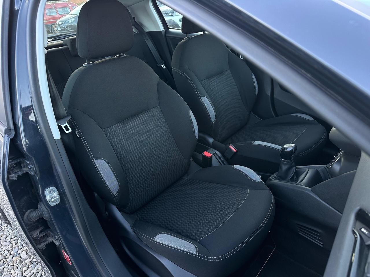 Peugeot 208 PureTech 82 5 porte Allure Neopatentati