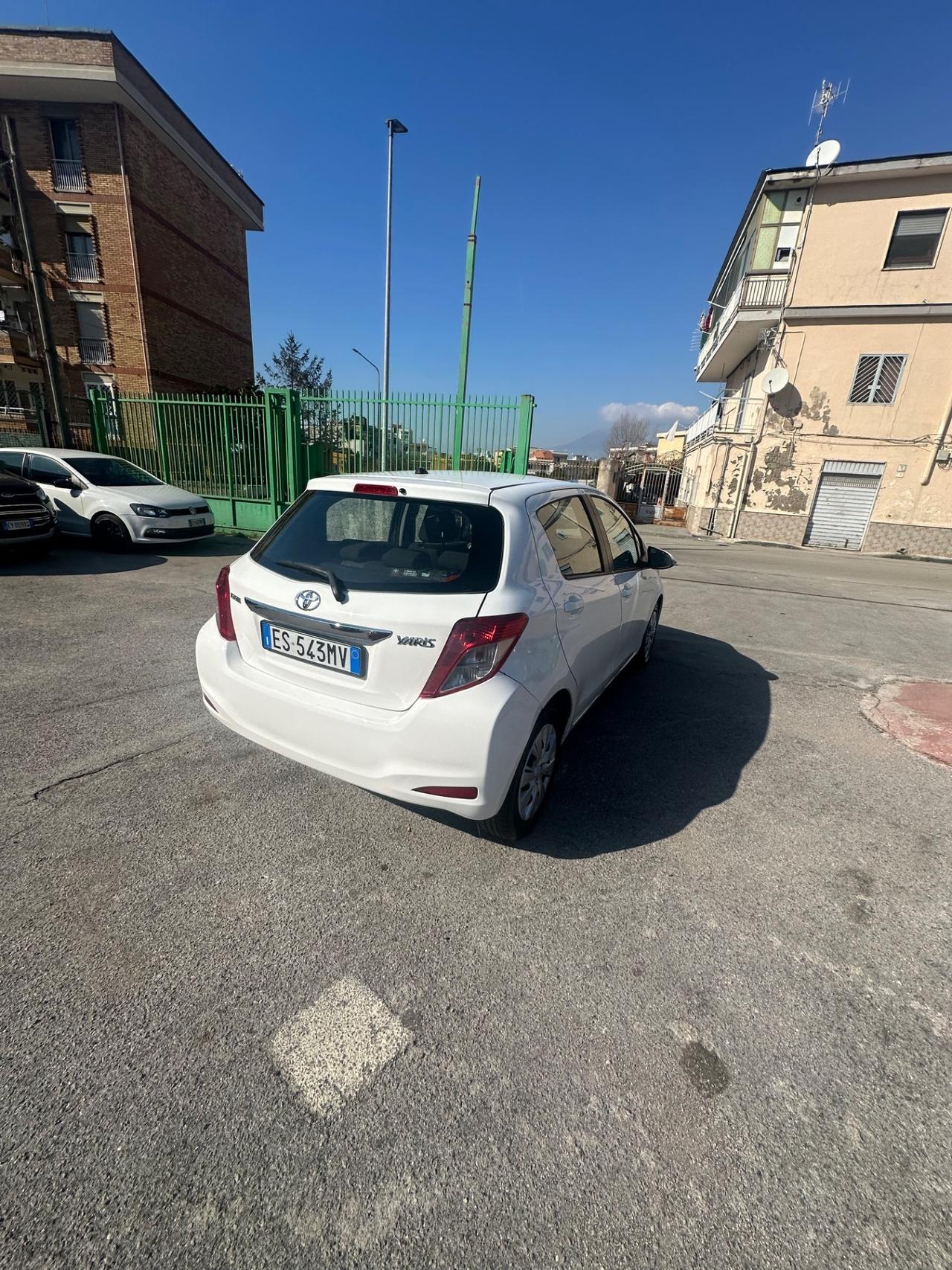 Toyota Yaris 1.0 5 porte Lounge