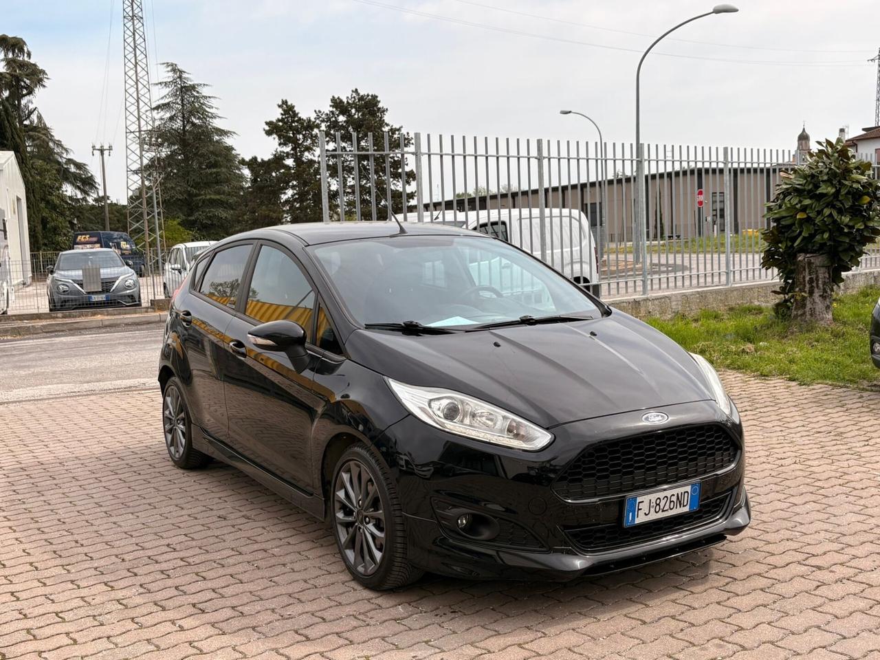 Ford Fiesta 1.5 TDCi 75CV 5 porte ST-Line