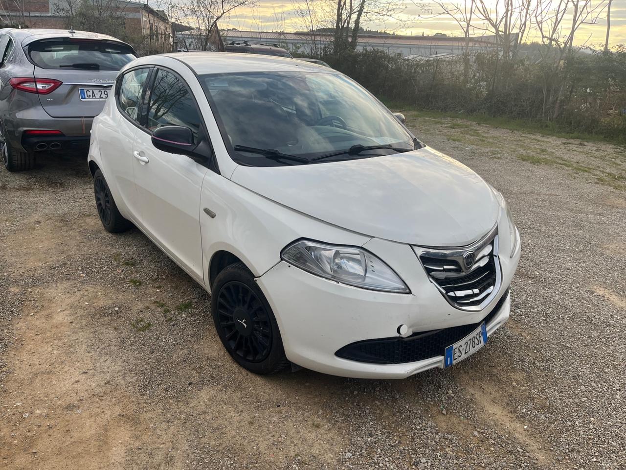 Lancia Ypsilon 1.3 MJT 16V 95 CV 5 porte S&S Platinum