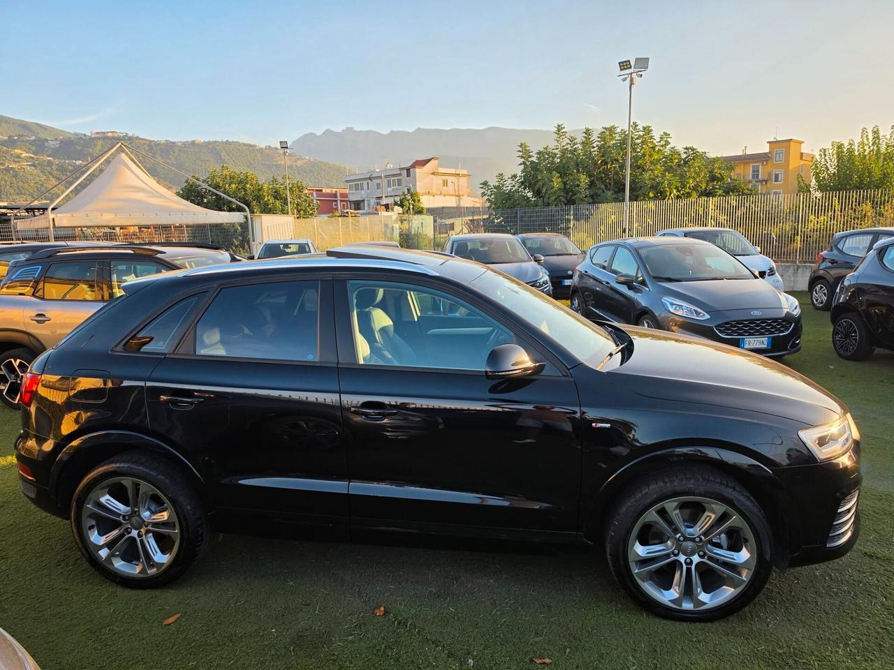 Audi Q3 2.0 TDI 150 CV S tronic Tetto Apribile- Matrix