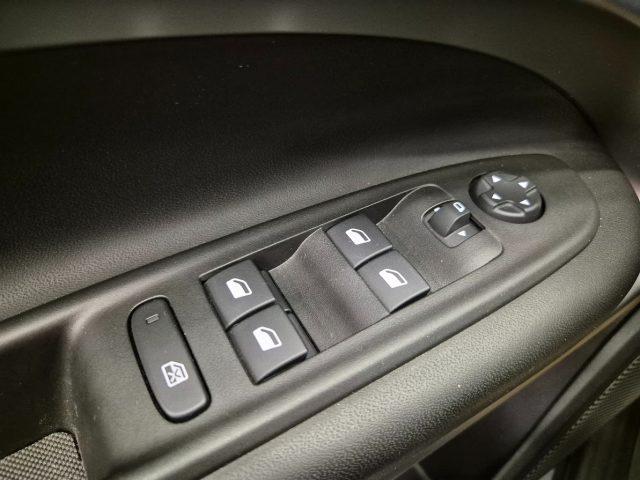 JEEP Avenger 1.2 Turbo Altitude - NEOP. - ACC/Lim - Cam - JBL