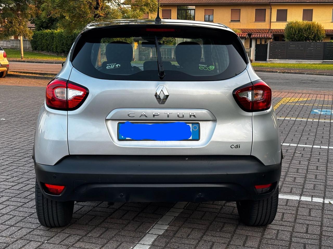 Renault Captur dCi 8V 90 CV Start&Stop Energy Life..CELL 393 690 2051 WUATSAPP