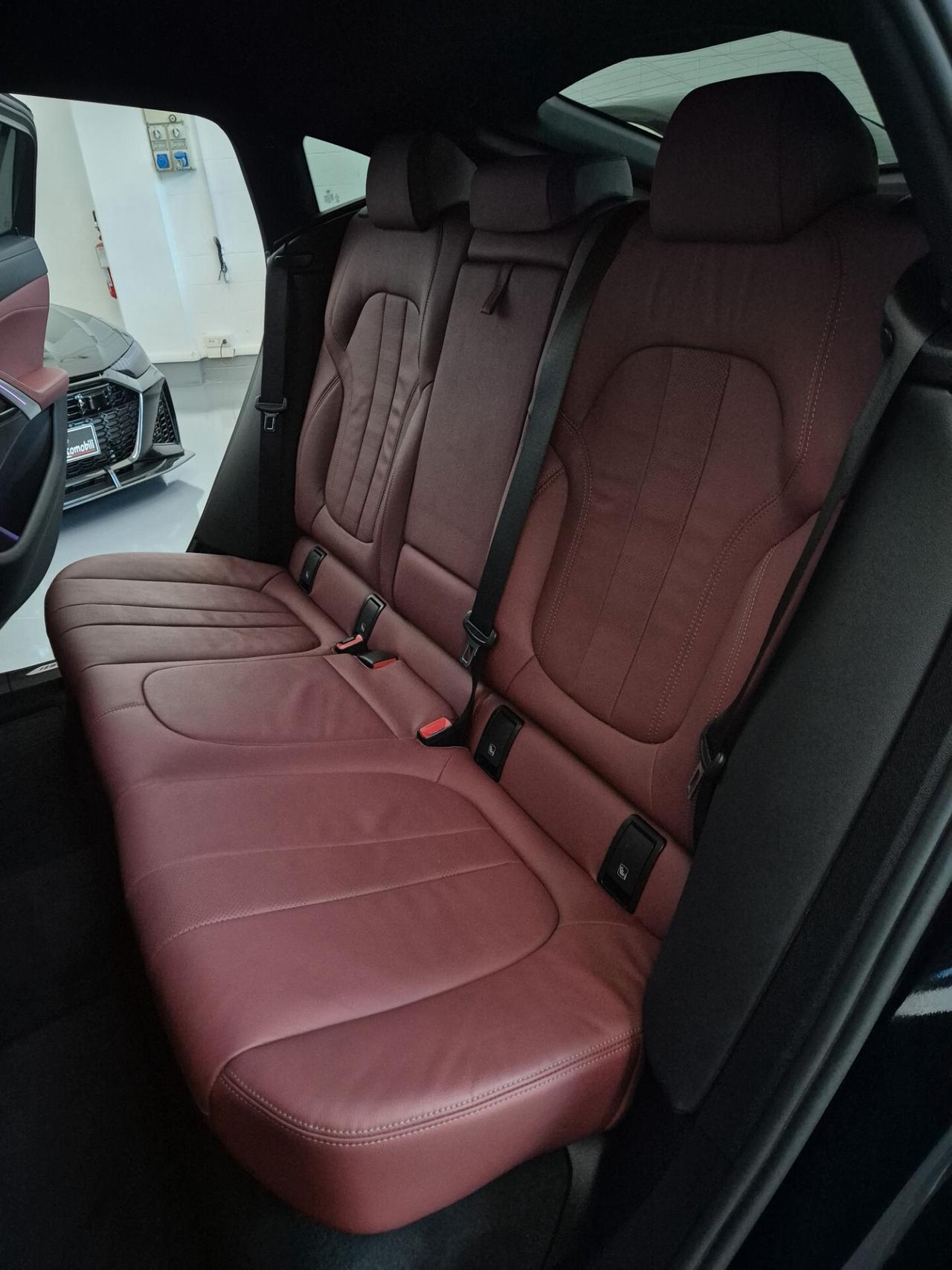 BMW X6 M M50i V8 Bi-Turbo 530cv Ufficial IvaEspostaCompresa