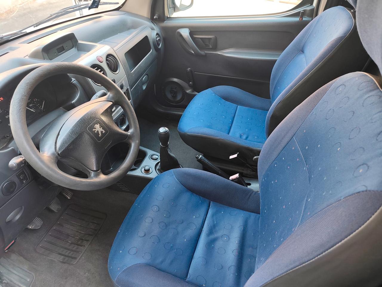 Peugeot Ranch 2.0 HDi 90 CV