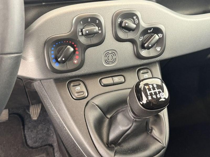 FIAT Panda Hybrid 1.0 S&S Hybrid E6d-T City Cross