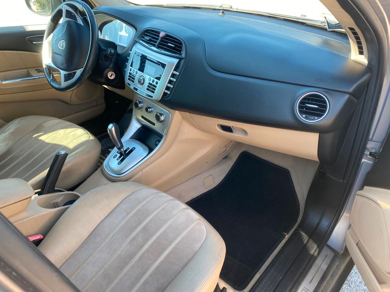 Lancia Delta 1.6 MJT DPF Selectronic Oro