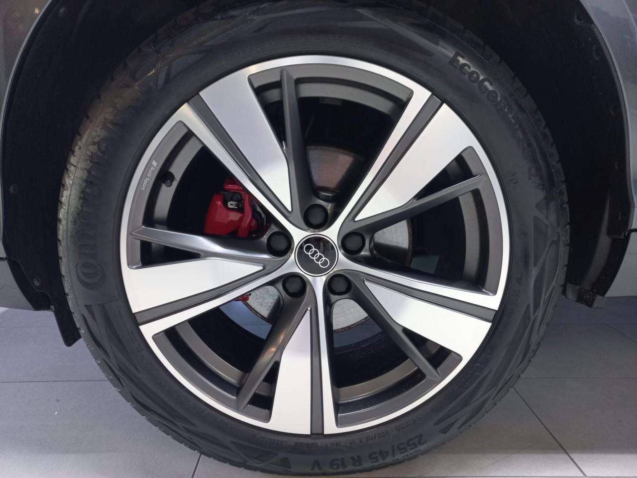 Audi Q3 TFSI 110 kW mHEV S tronic Line edition