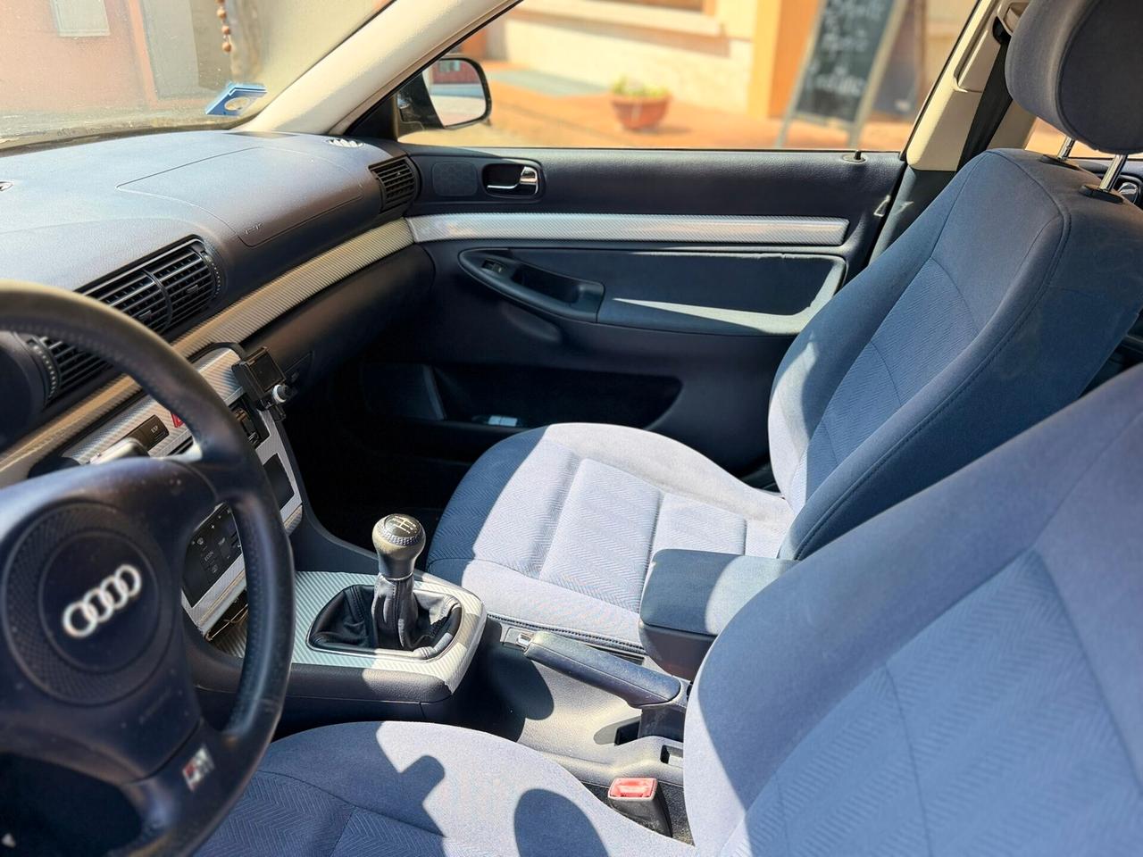 Audi A4 1.9 TDI SLINE