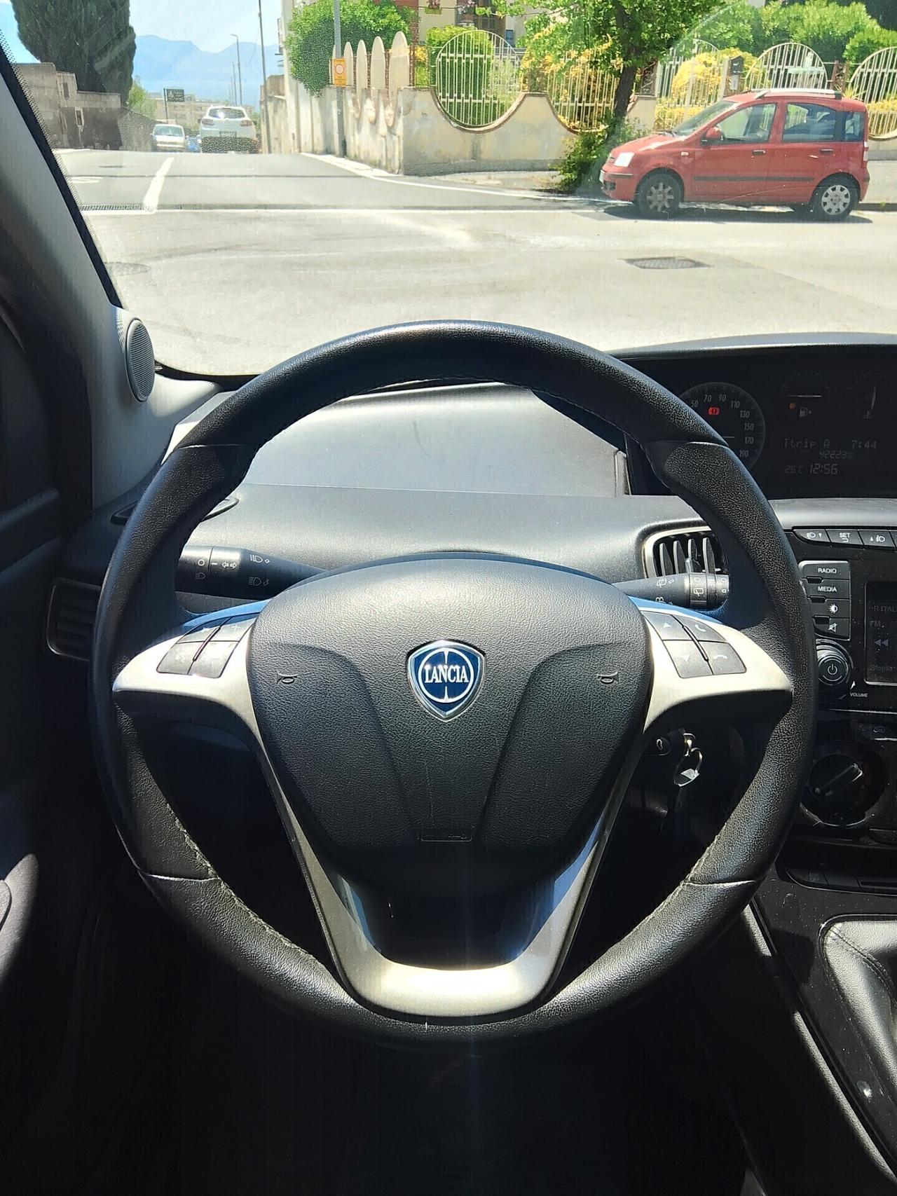 Lancia Ypsilon 1.2 69 CV 5 porte S&S Platinum
