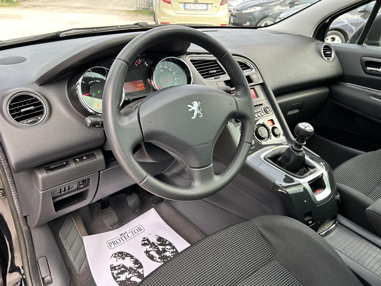PEUGEOT 5008 1.6HDI 7 POSTI UNICO TOP