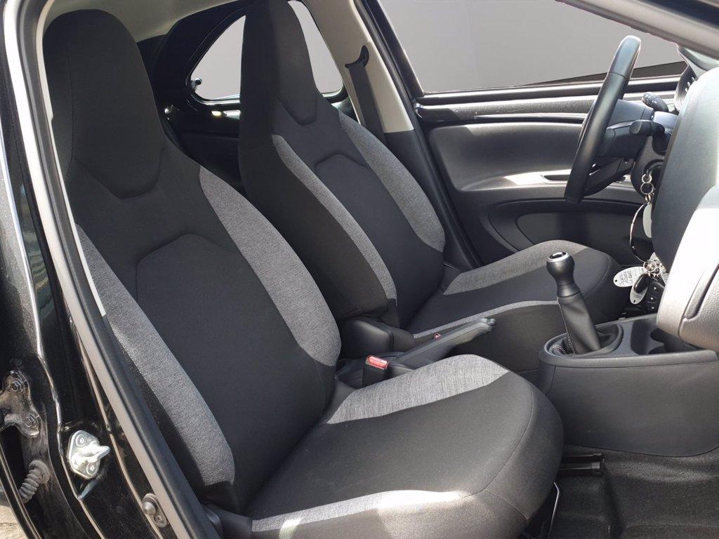TOYOTA Aygo x 1.0 active 72cv del 2023