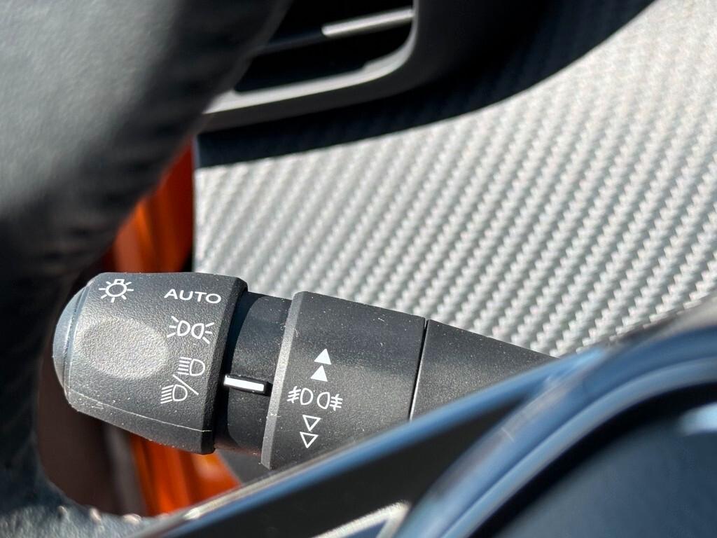 Peugeot 2008 BlueHDi 110 S&S Allure Pack
