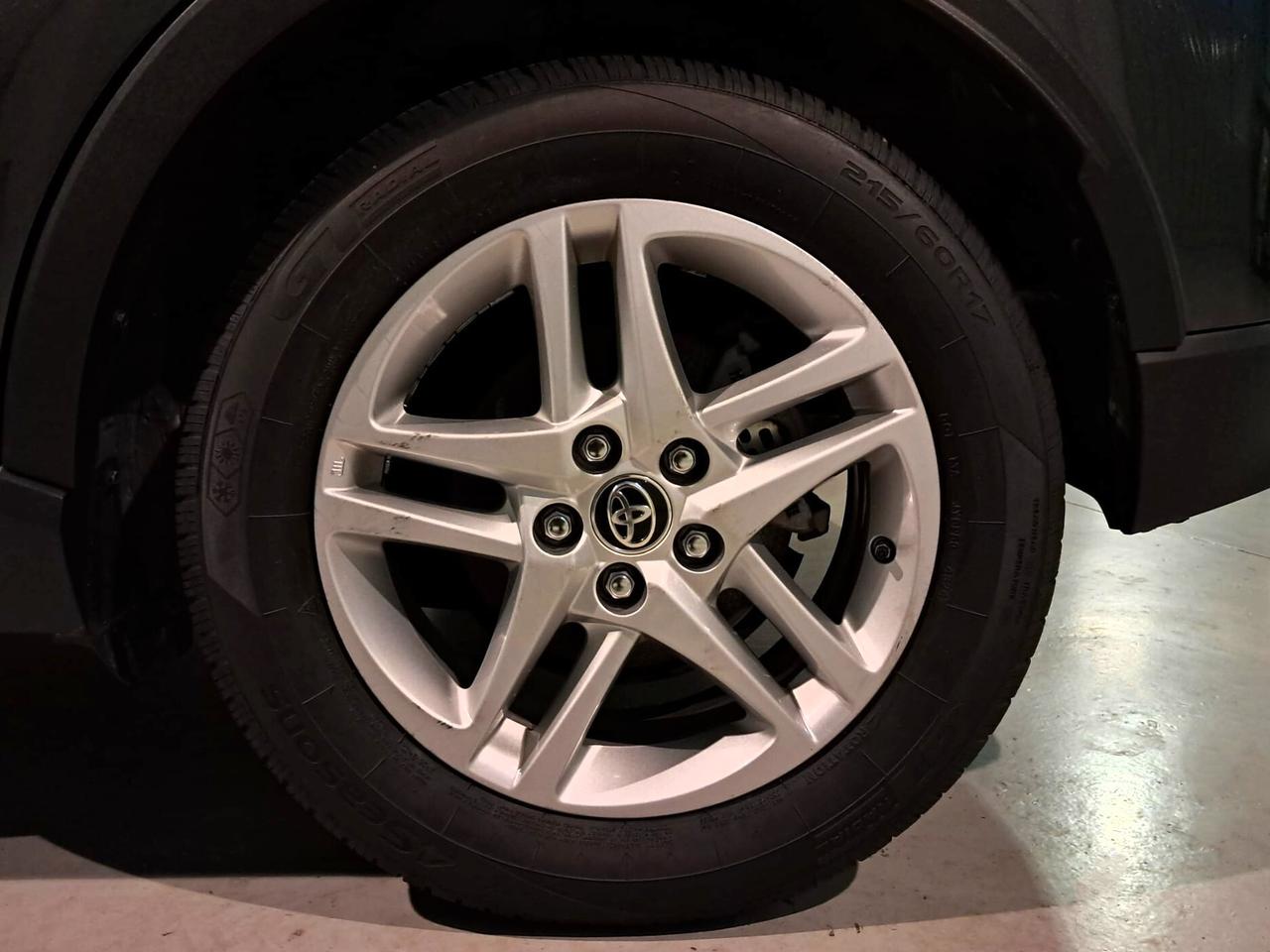 Toyota C-HR 1.8 Hybrid E-CVT Business