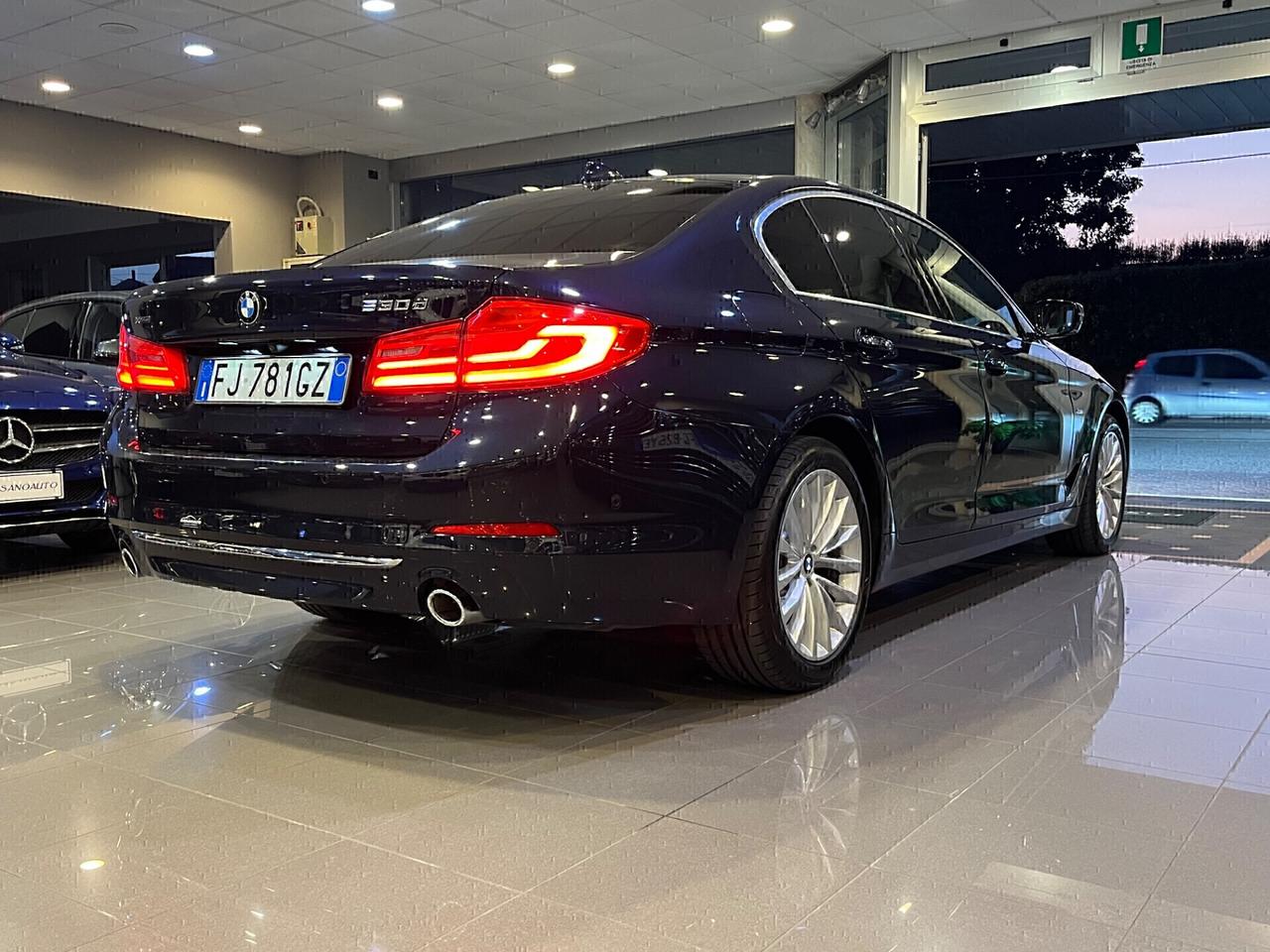 Bmw 530 530d xdrive Luxury 265cv auto 64.000 KM!!