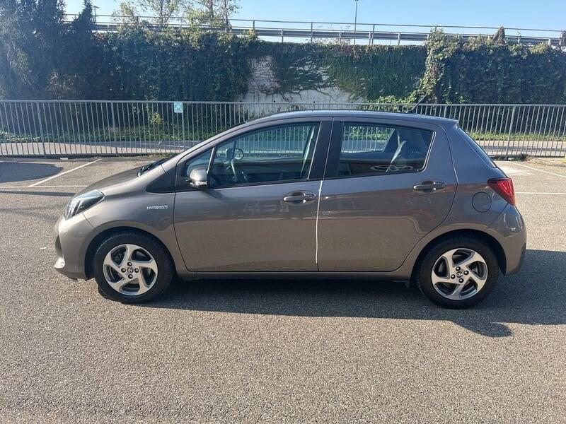 Toyota Yaris 1.5 Hybrid 5 porte Active