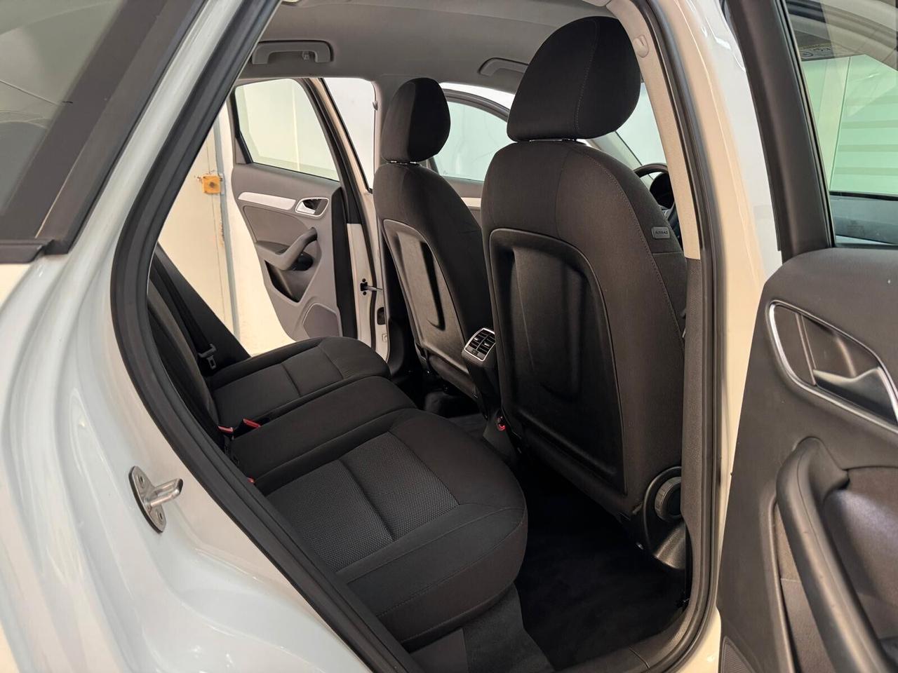 Audi Q3 2.0 TDI 120 CV Business 2015