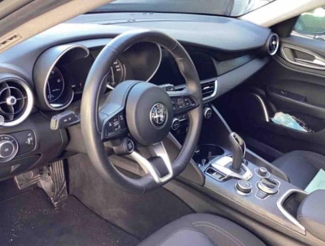 ALFA ROMEO Giulia 2.2 Turbodiesel 160 CV AT8 Business