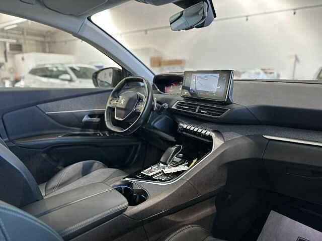 Peugeot 3008 Hybrid4 300 e-EAT8 Allure Pack