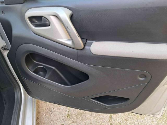 PEUGEOT Partner Tepee 1.6 VTi 120CV Outdoor ok neopatentati