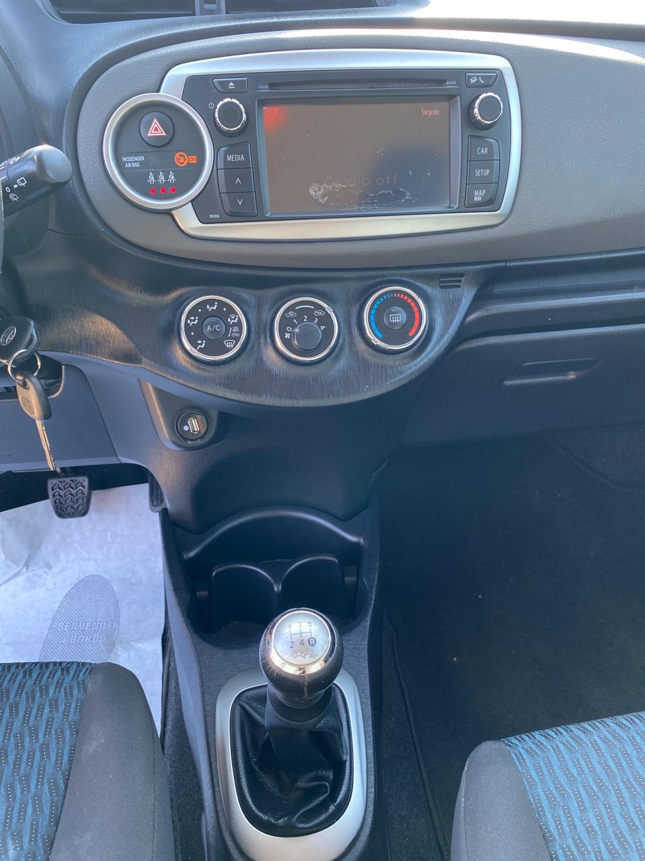 Toyota Yaris 1.0 5 porte Lounge