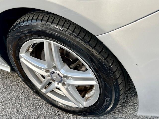 Mercedes-Benz B 180 BlueEFFICIENCY 2012