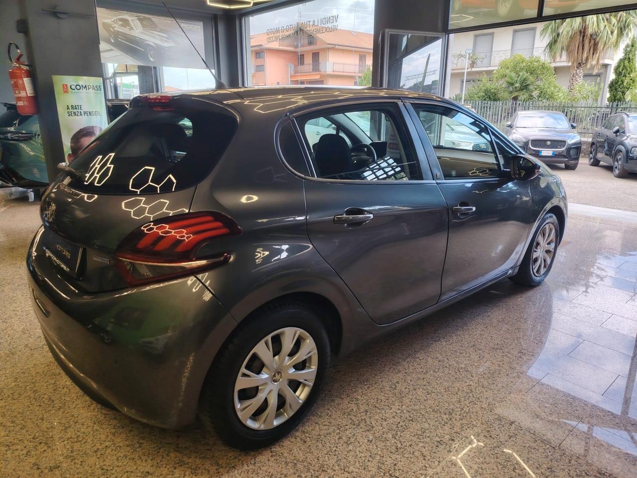 Peugeot 208 BlueHDi 75 5 porte Active