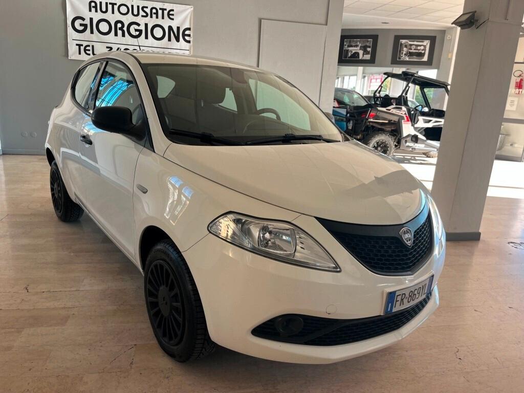 Lancia Ypsilon 0.9 YwinAir Metano Ecochic Elefantino 85 Cv 5p