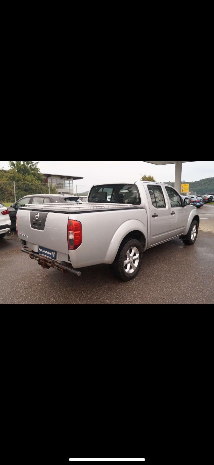 Nissan Navara 2.5 dCi 4 porte Double Cab Sport