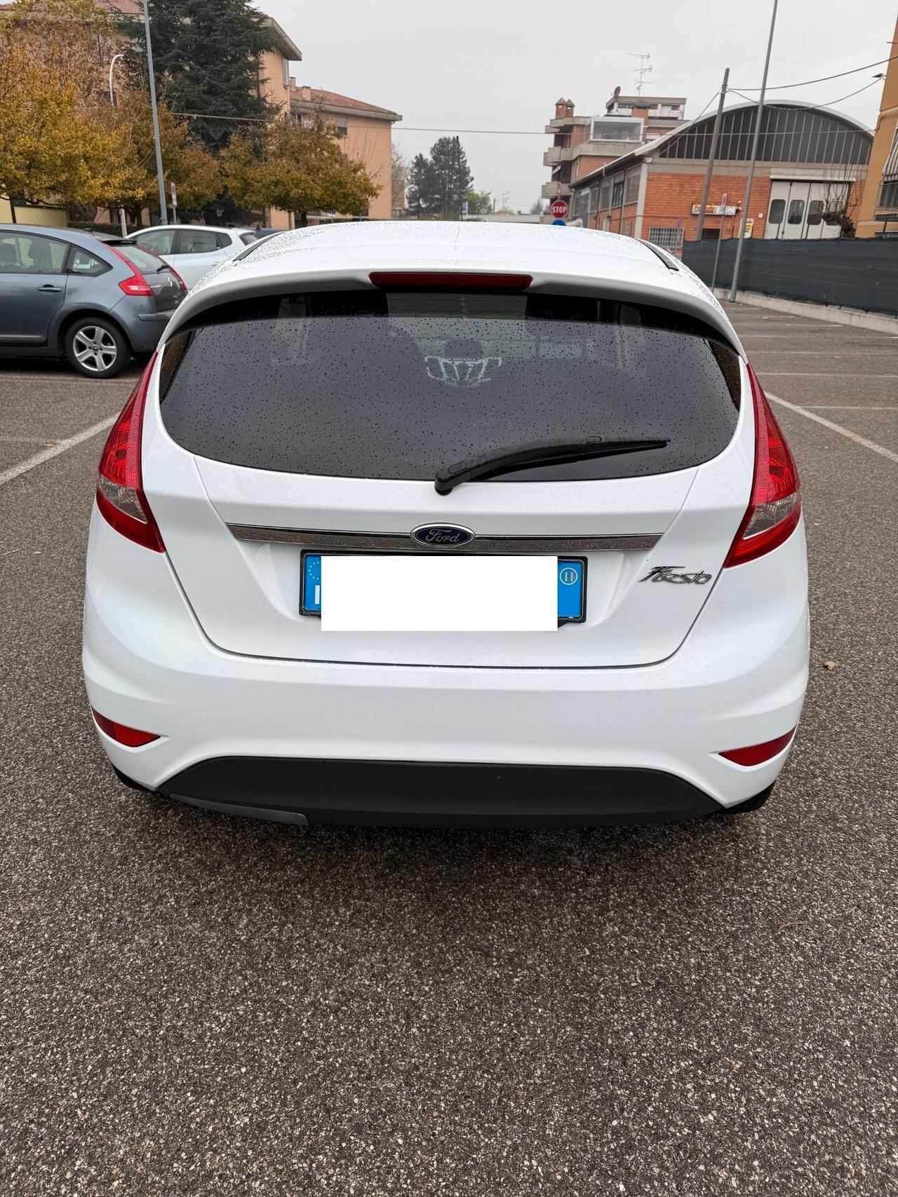 Ford Fiesta 1.4 TDCI - NEOPATENTATI - 12 MESI DI GARANZIA -