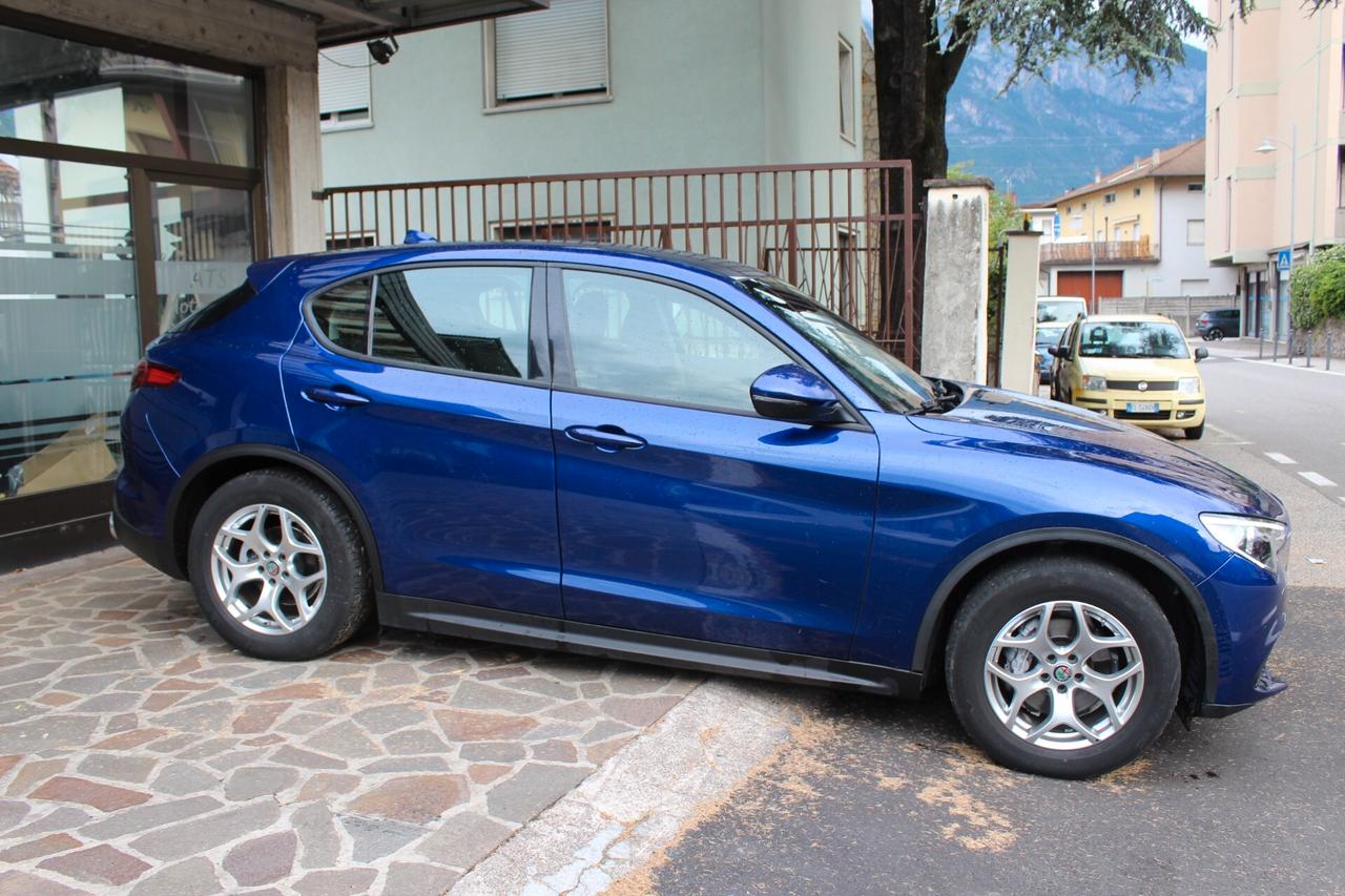 Alfa Romeo Stelvio 2.2 Turbodiesel 190 CV AT8 Q4 Business