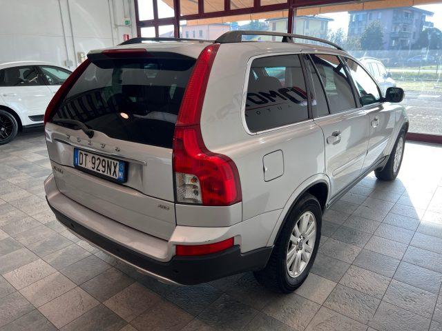 VOLVO XC90 2.4 D5 185 CV AWD Momentum 7 Posti