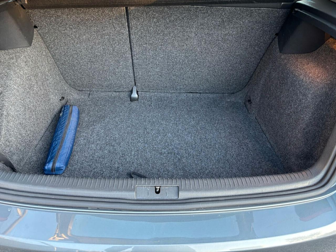 Volkswagen Golf 1.6 TDI DPF 5p. OK Neopatentati