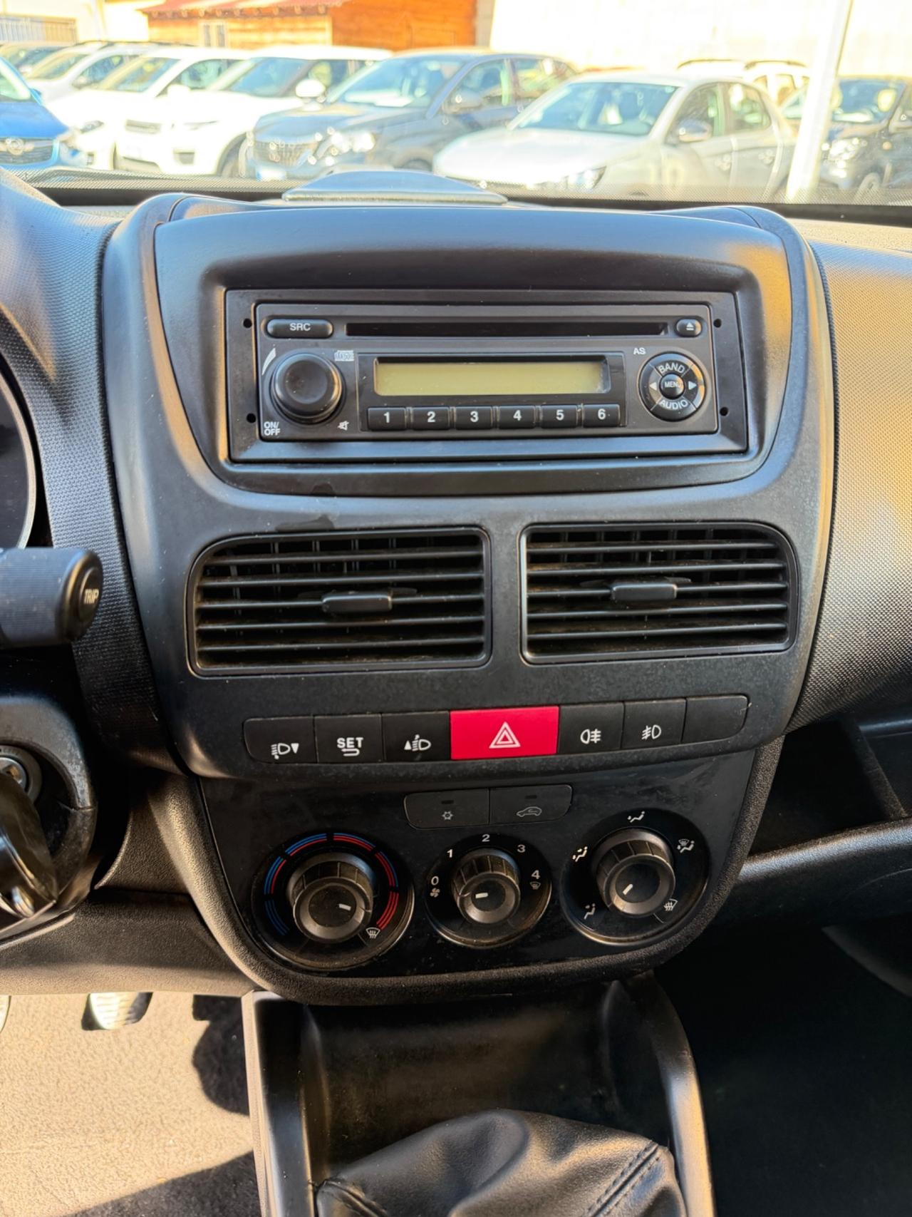 OPEL COMBO MAXI 2017