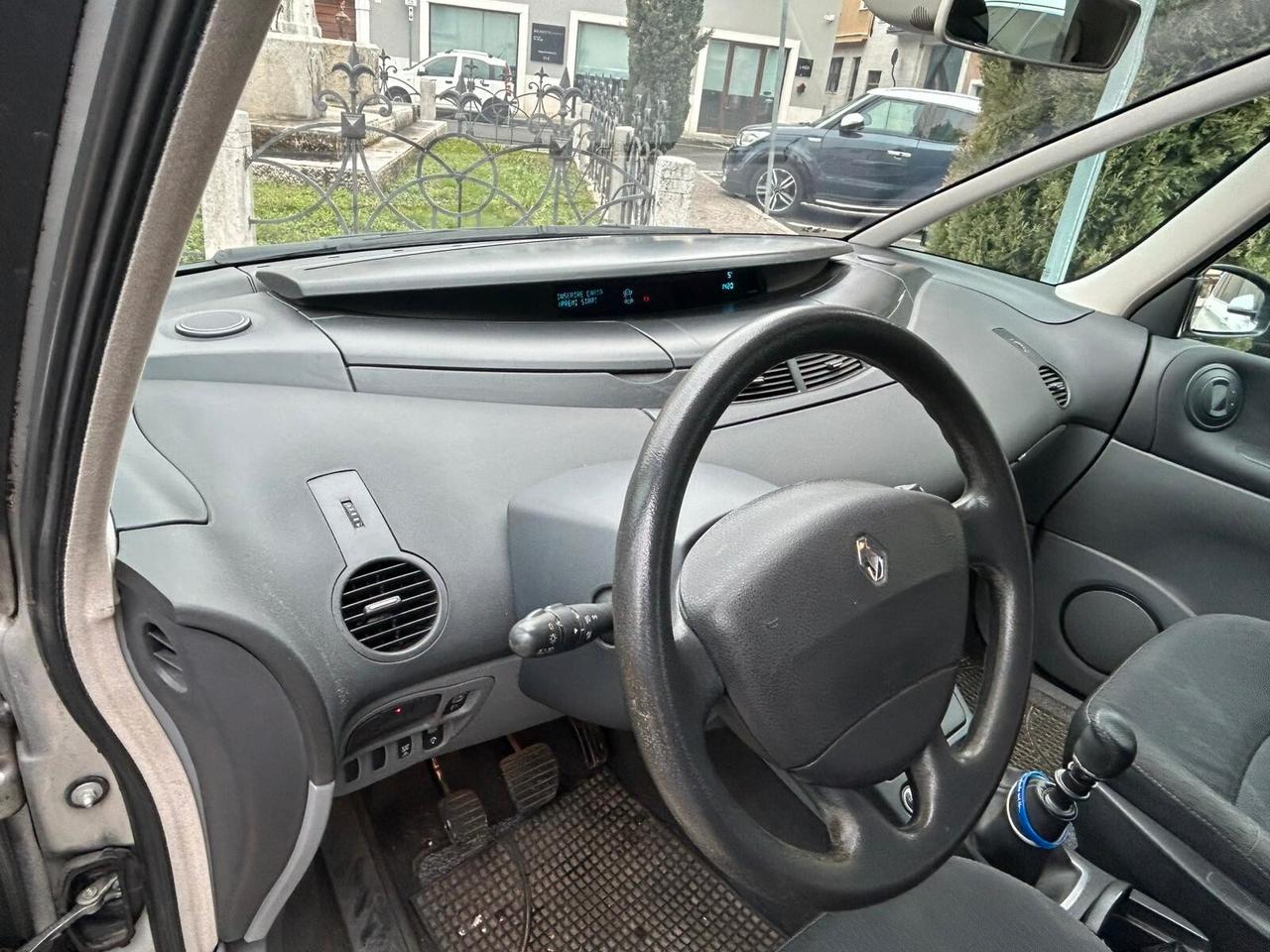 Renault Espace 2.0 dci 16v