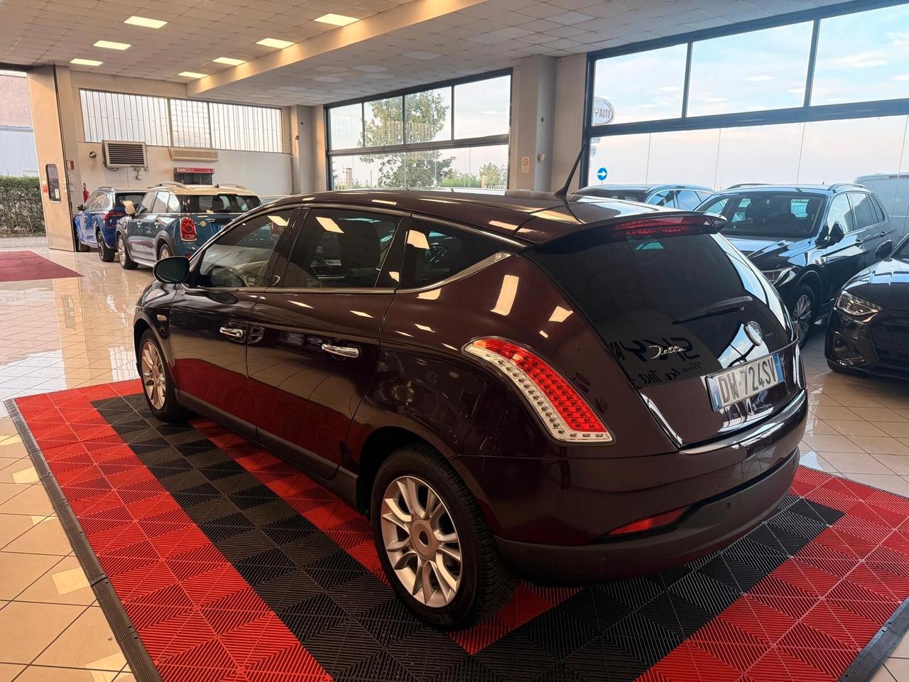 Lancia Delta 1.6 MJT DPF Oro