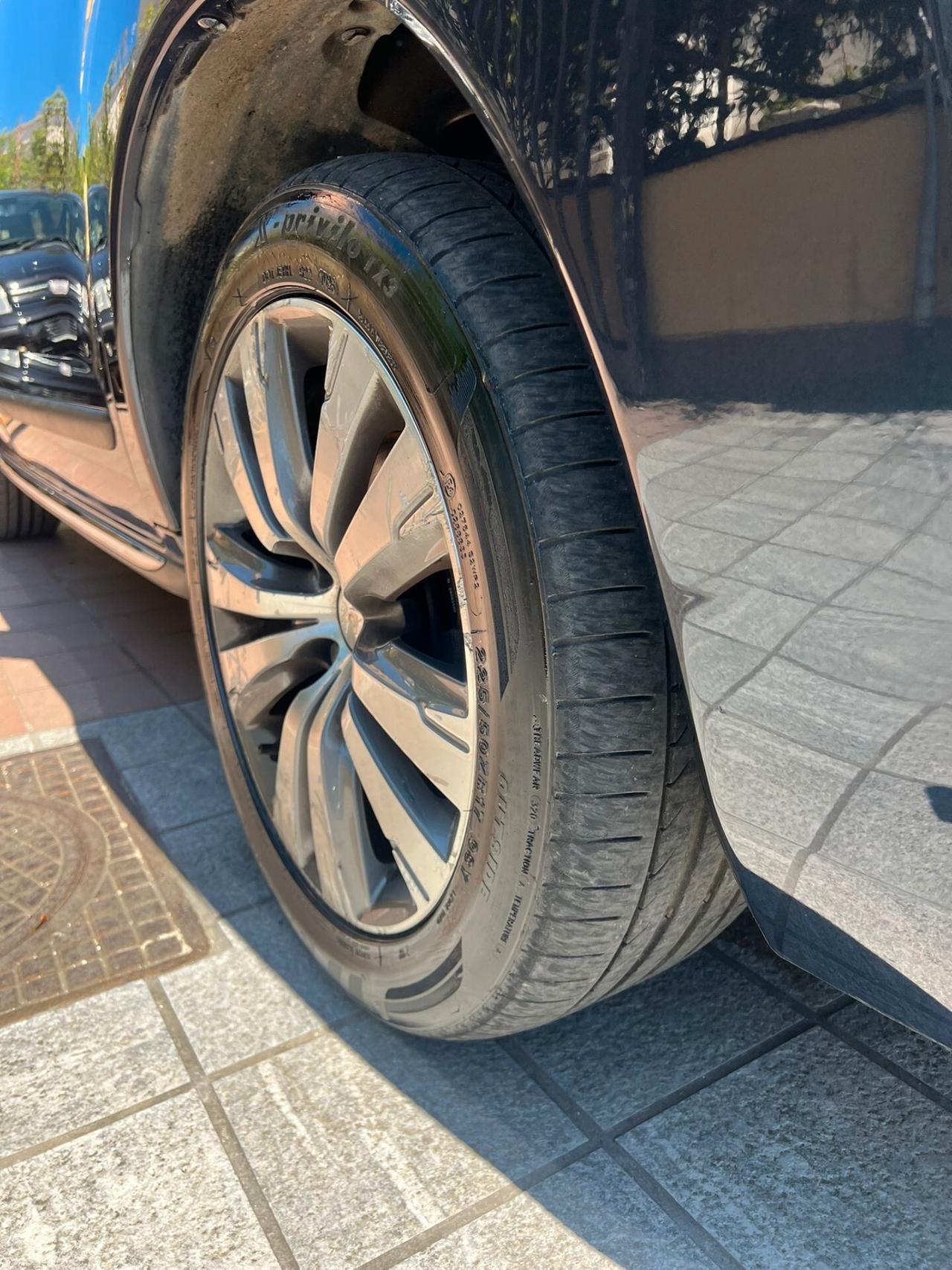 Peugeot 3008 2.0 HDi 150CV Business