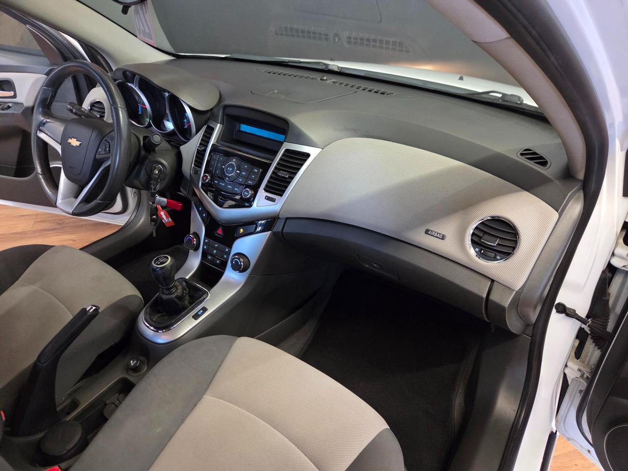 Chevrolet Cruze Berlina Cruze 1.6 LS