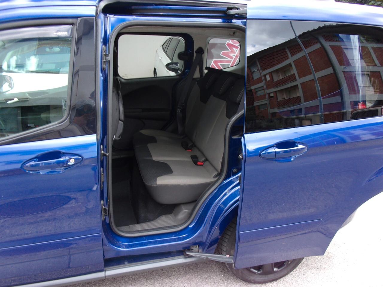 Ford Tourneo Courier 1.0 EcoBoost 100 CV Titanium