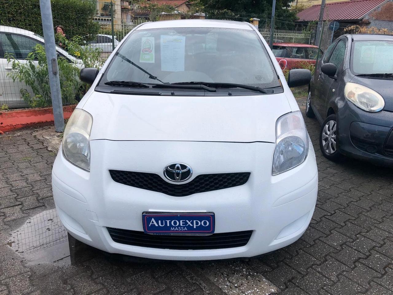 Toyota Yaris 1.0 5 porte UNICO PROPRIETARIO GARANZIA 24 MESI RINNOVABILE FINO A 36 MESI