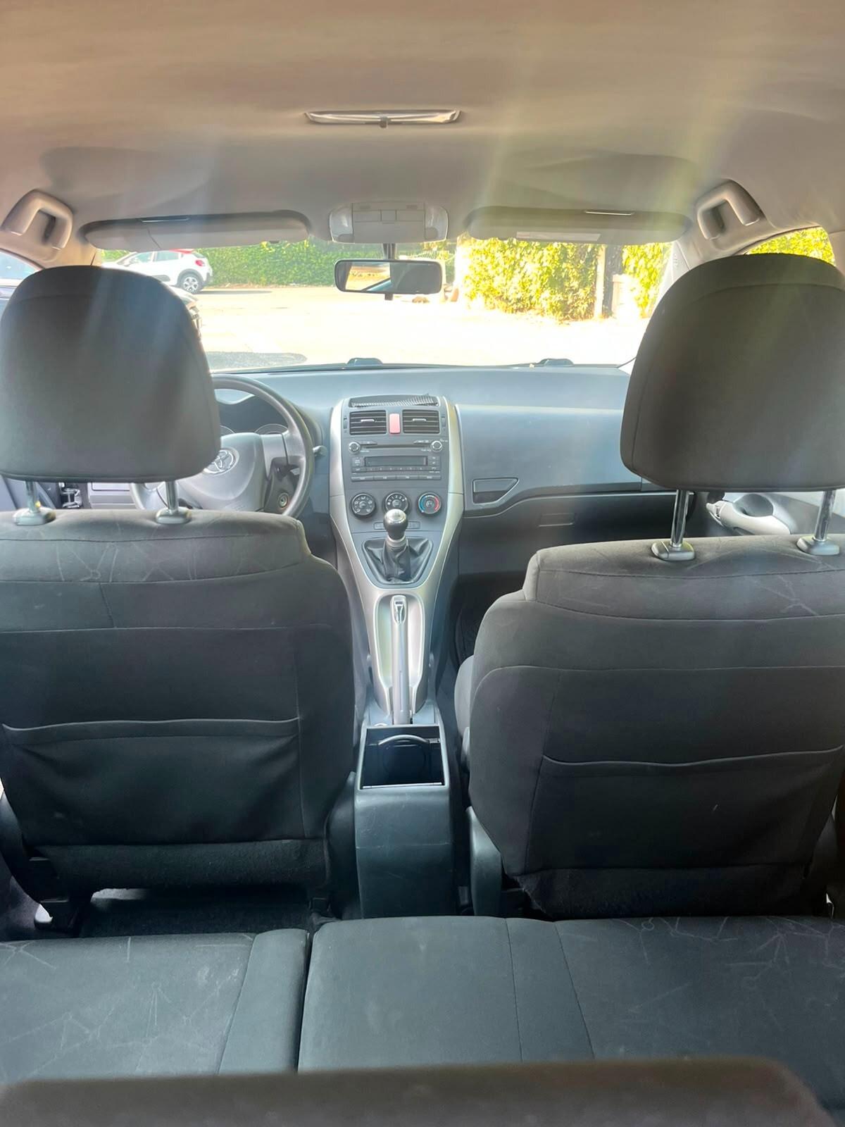 Toyota Auris 1.4 benzina