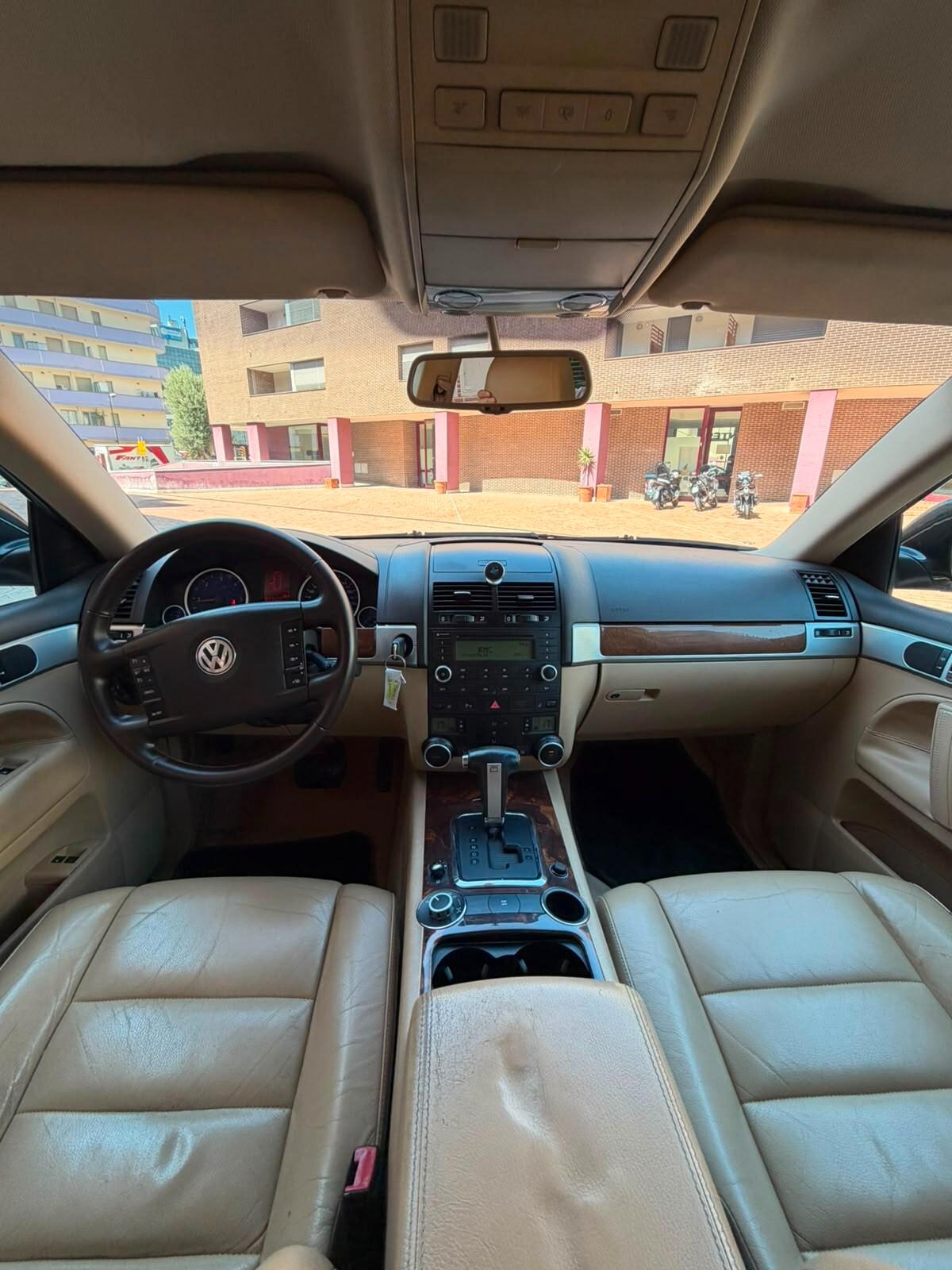 Volkswagen Touareg 2.5 R5 TDI DPF tiptronic Style