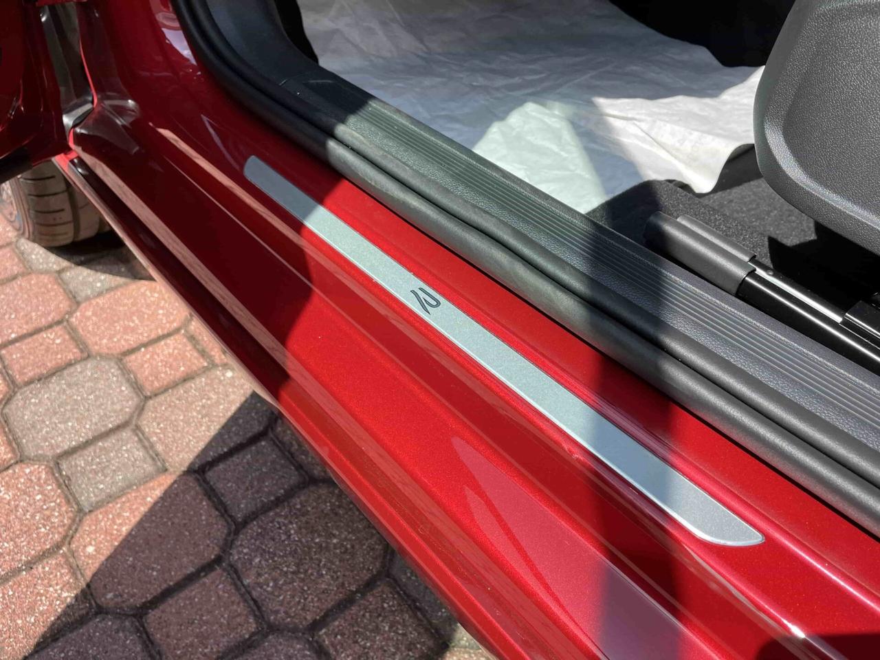 Volkswagen Taigo 1.0 TSI 110 CV R-Line