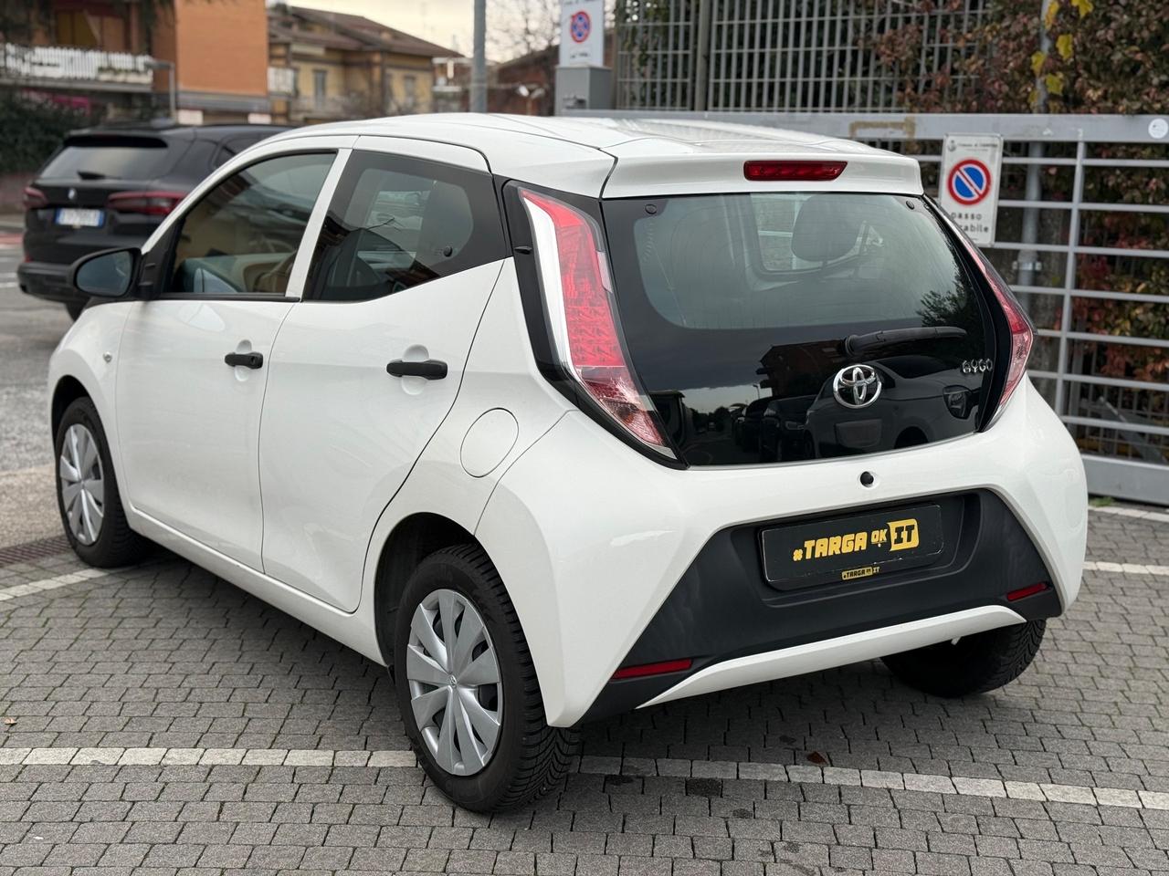 Toyota Aygo Connect 1.0 5 porte x-cool+ GARANTITA