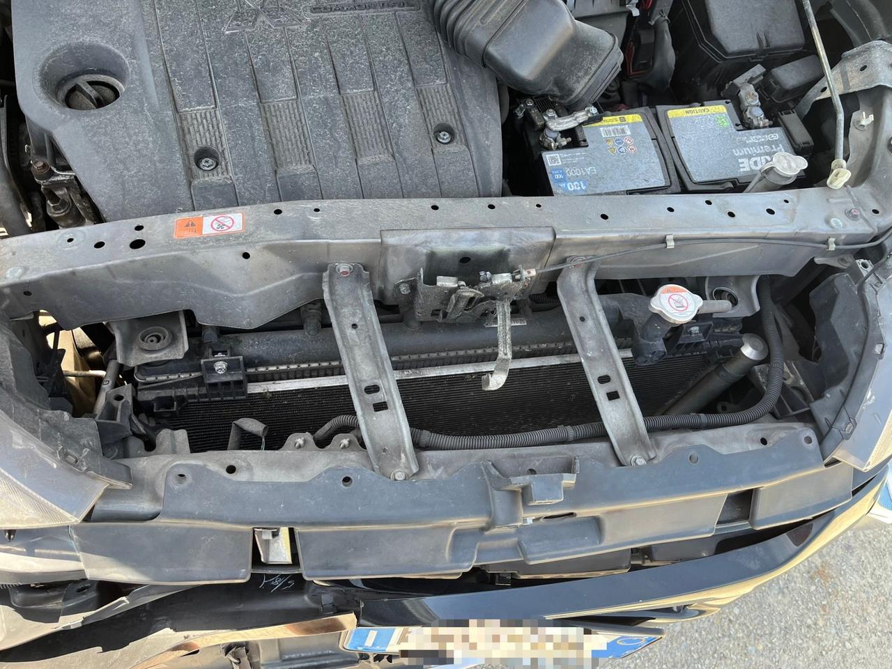 Mitsubishi Outlander 2.2 DI-D 4WD Instyle Plus SDA 7 posti