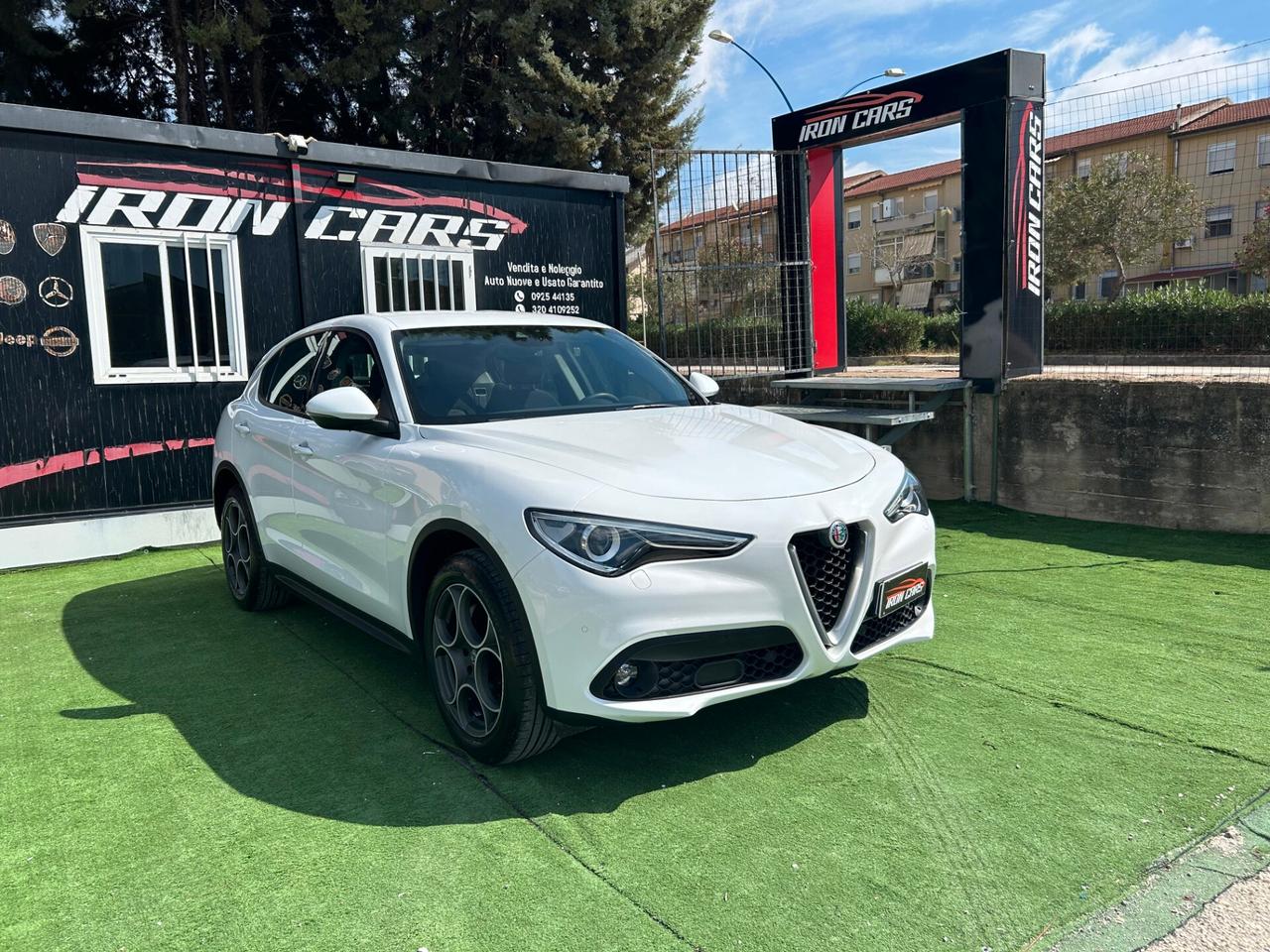 Alfa Romeo Stelvio 2.2 Turbodiesel 180 CV AT8 Q4 Business