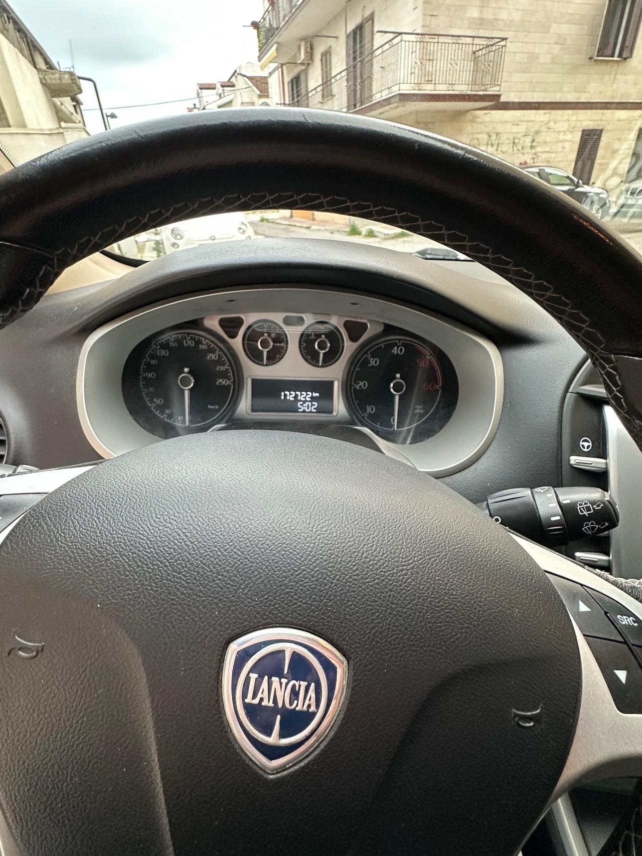 Lancia Delta 1.6 MJT DPF Selectronic Platinum