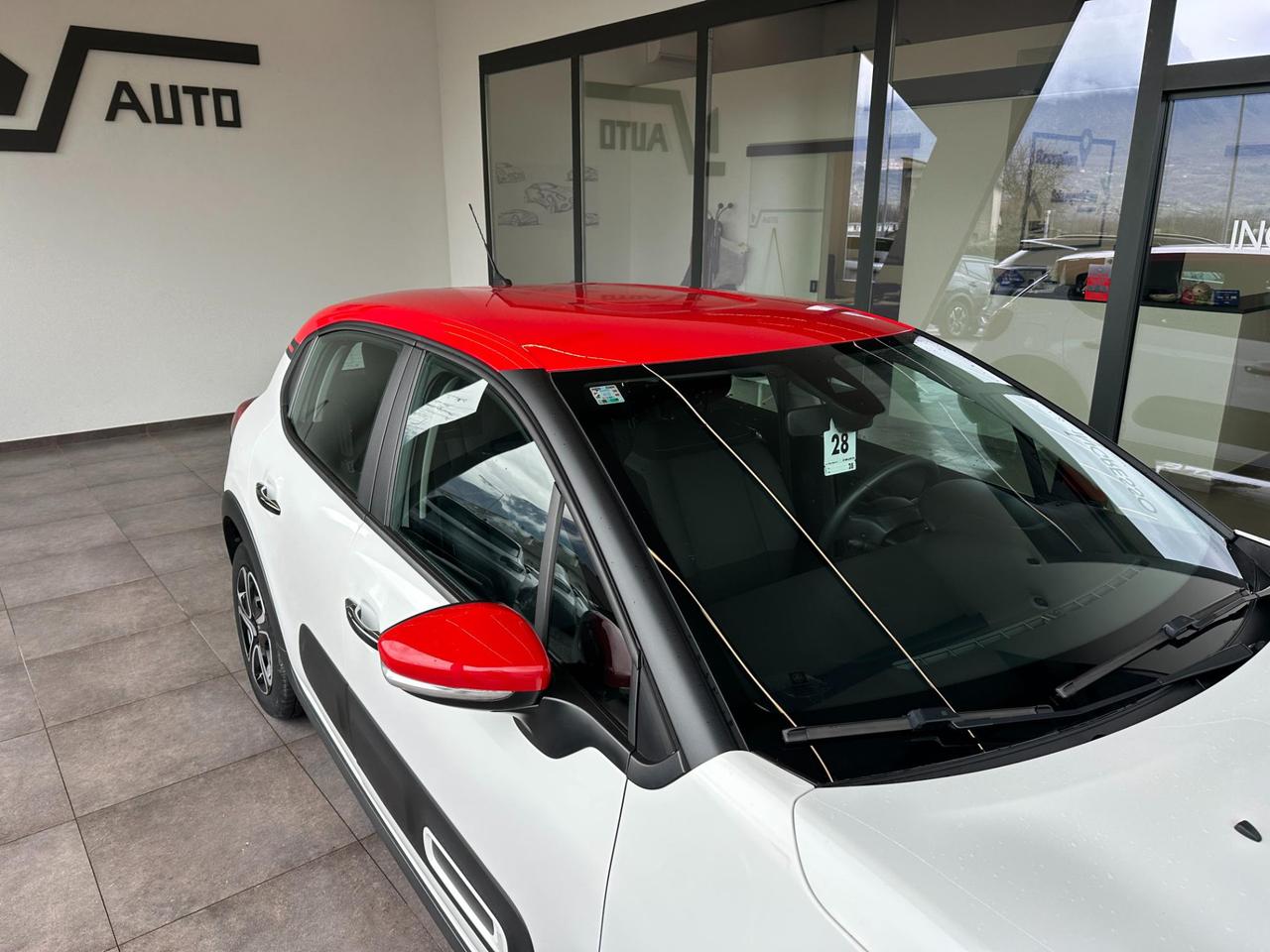 Citroen C3 1.2 puretech Shine s&s 83cv