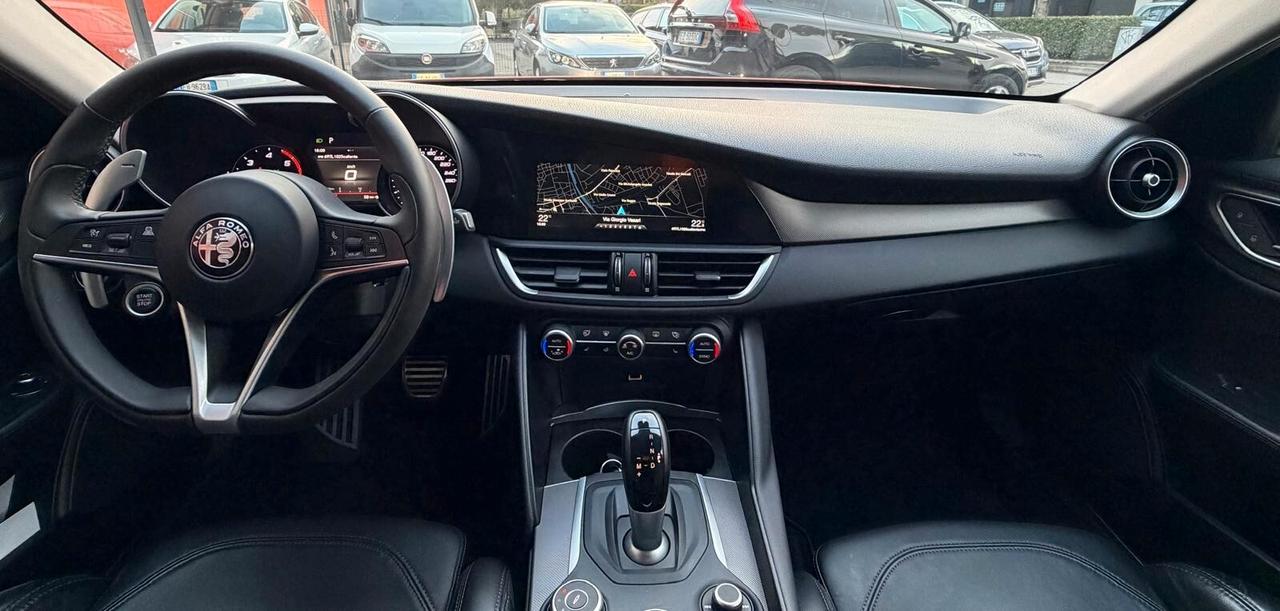 Alfa Romeo Giulia 2.2 Turbodiesel 210 CV AT8 AWD Q4 Veloce